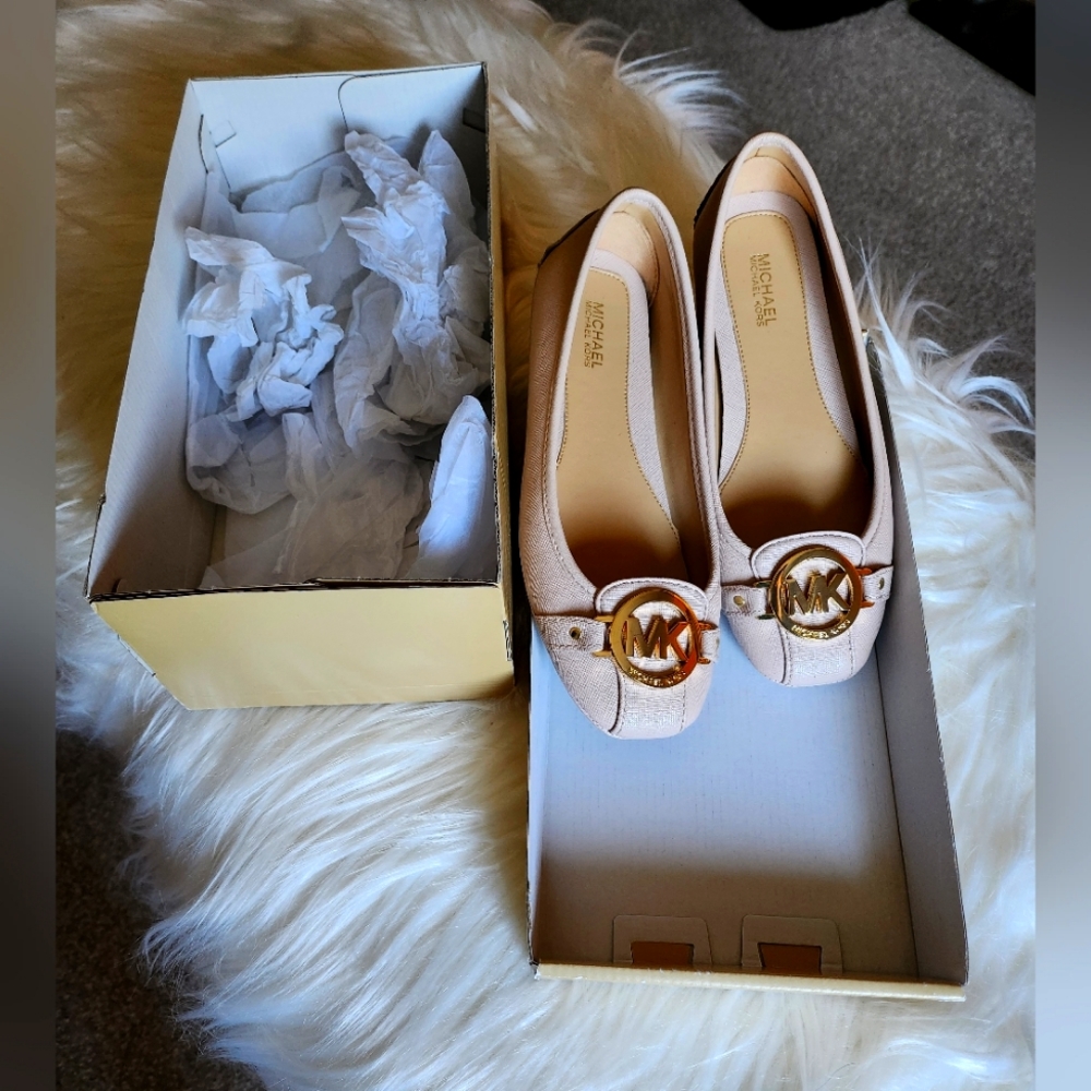 Soft Pink Michael Kors Flats